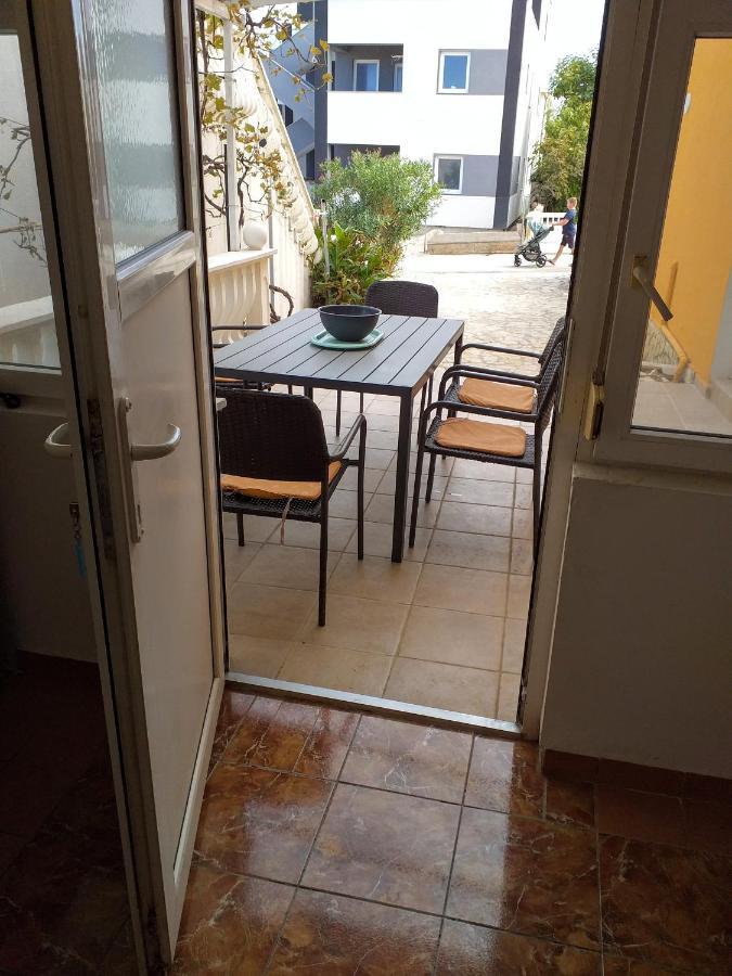 Apartmani Marijanovic Vir Zewnętrze zdjęcie
