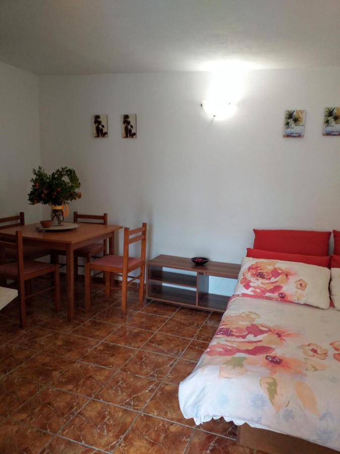 Apartmani Marijanovic Vir Zewnętrze zdjęcie