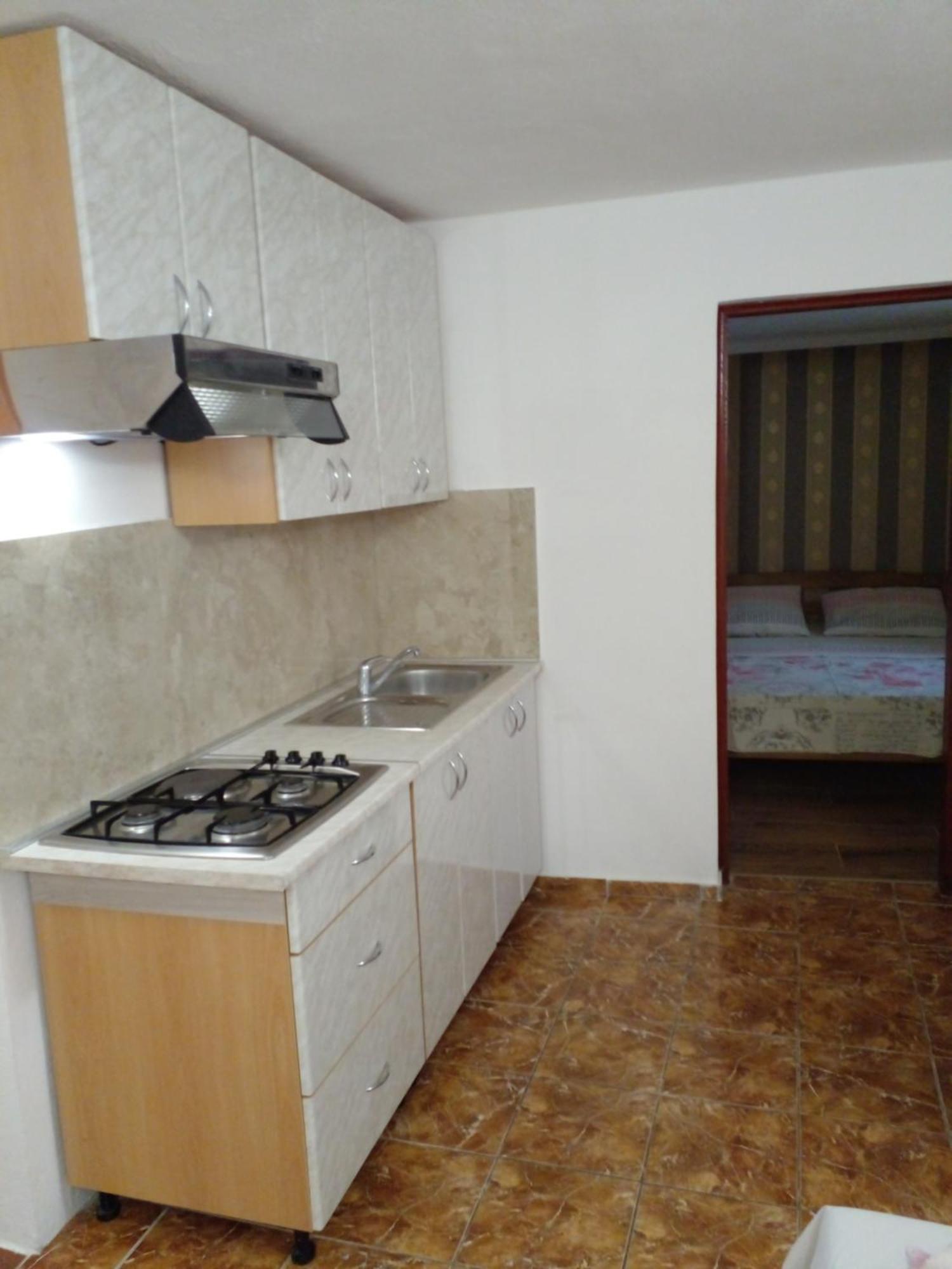 Apartmani Marijanovic Vir Zewnętrze zdjęcie