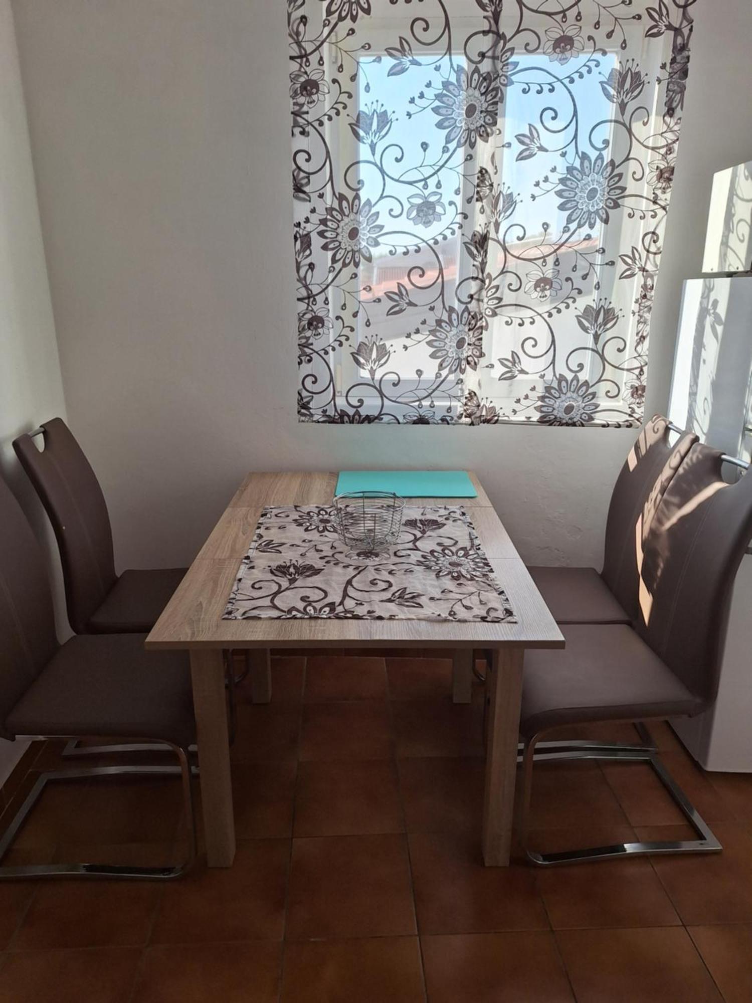 Apartmani Marijanovic Vir Zewnętrze zdjęcie
