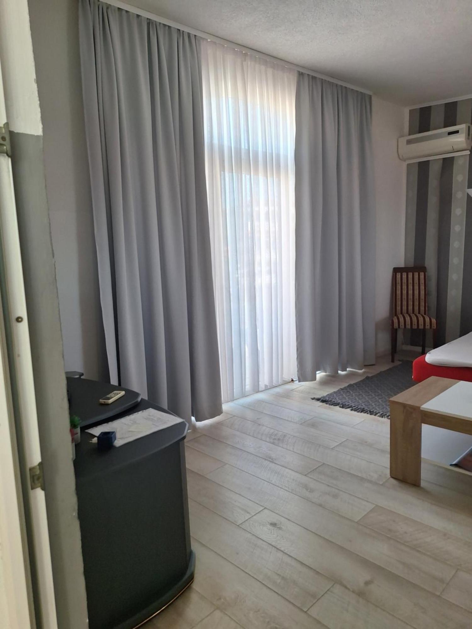 Apartmani Marijanovic Vir Zewnętrze zdjęcie